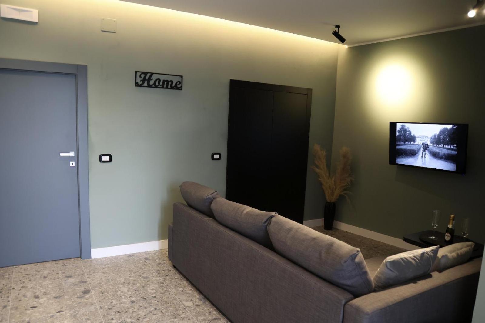 Gate 16 Room Napoli Exterior photo